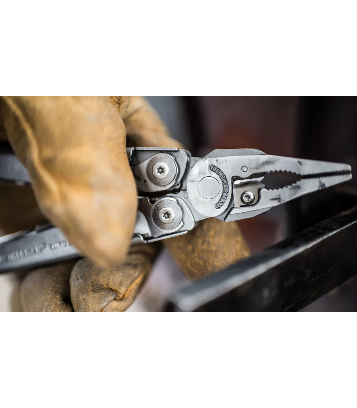 Πολυεργαλείο Leatherman Surge Multi-Tool 21 Εργαλείων | Sabotage Oddal