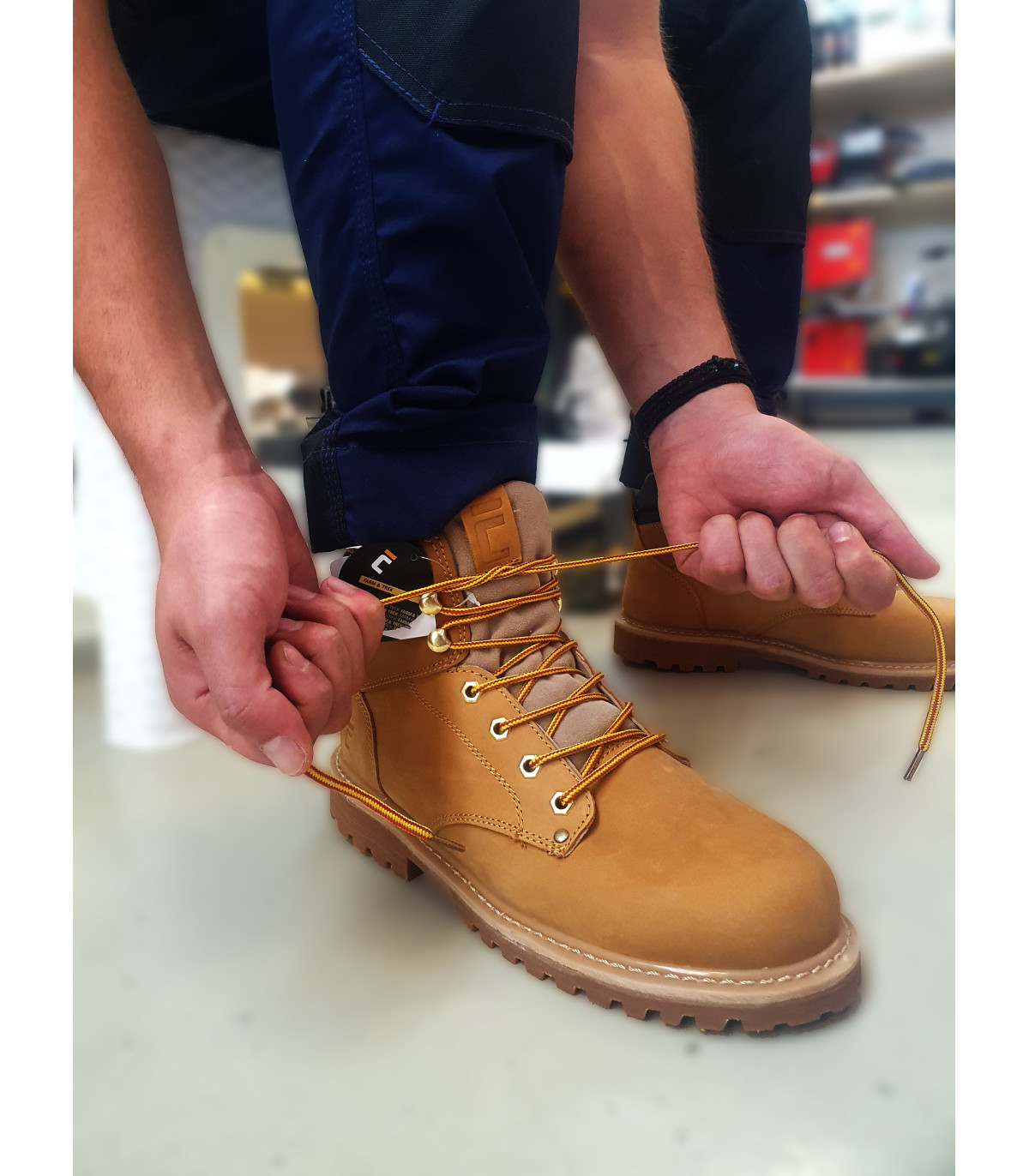 ΜΠΟΤΑΚΙ ΑΔΙΑΒΡΟΧΟ ΔΕΡΜΑΤΙΝΟ FARMER O1 FO SRC Νo40