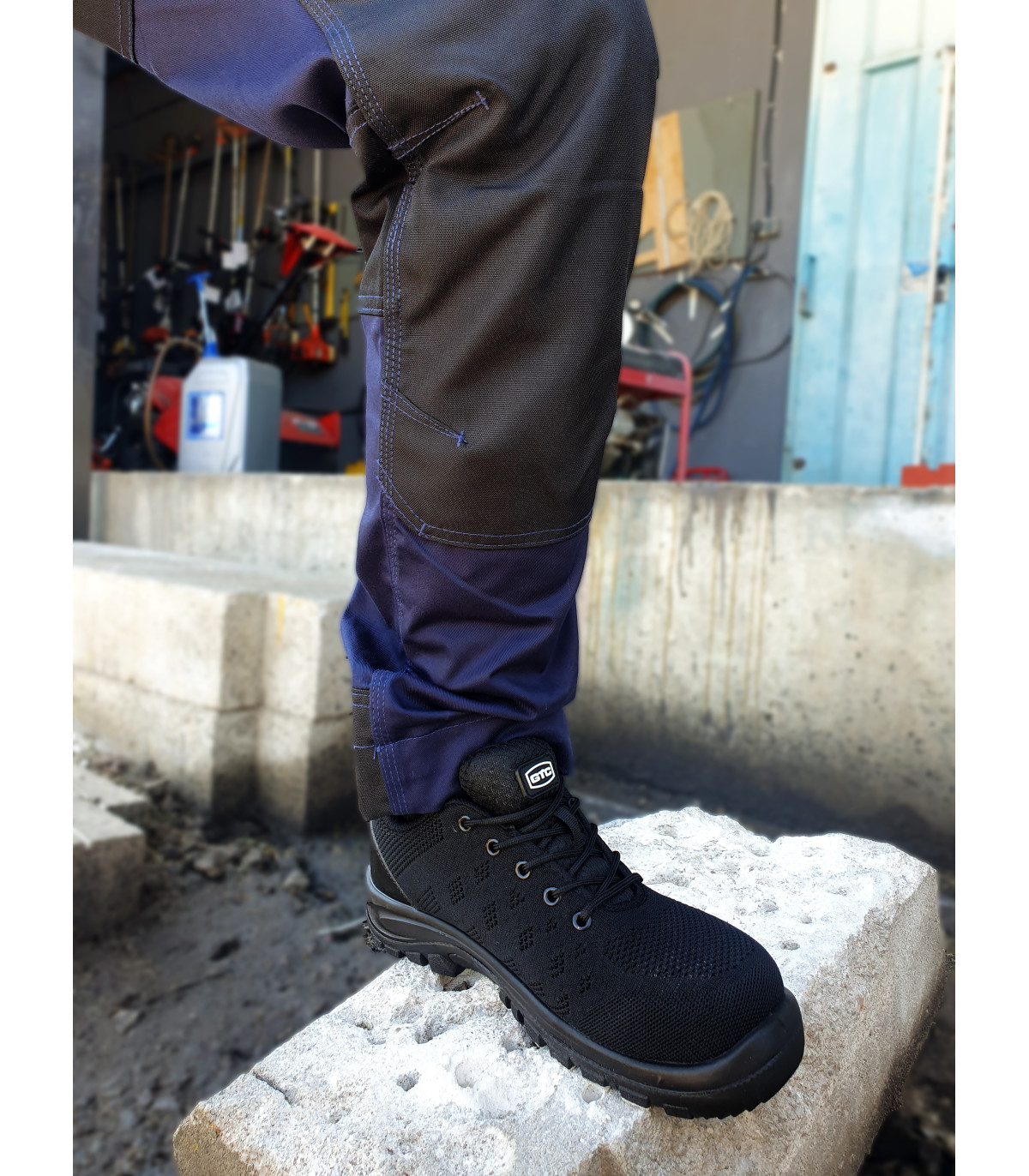 Παπούτσι αθλητικό μαύρο City Νο39 με διαπνέον ύφασμα