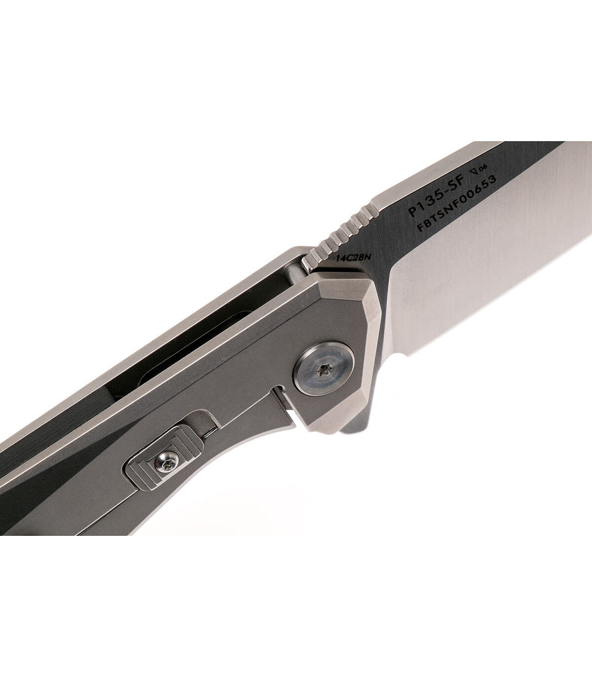 Σουγιάς Ruike P135-SF
