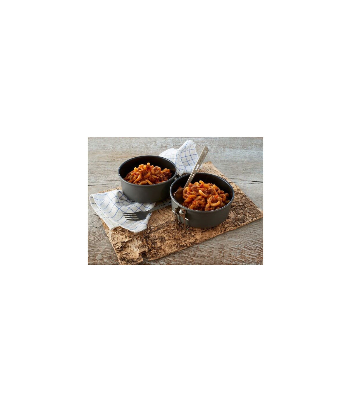 TREK'N EAT Spicy Beef Casserole with Noodles 15 Χρόνια